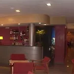 锡切斯皮卡迪利酒店 锡切斯