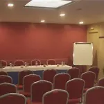 锡切斯皮卡迪利酒店 酒店