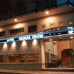 锡切斯皮卡迪利酒店 酒店